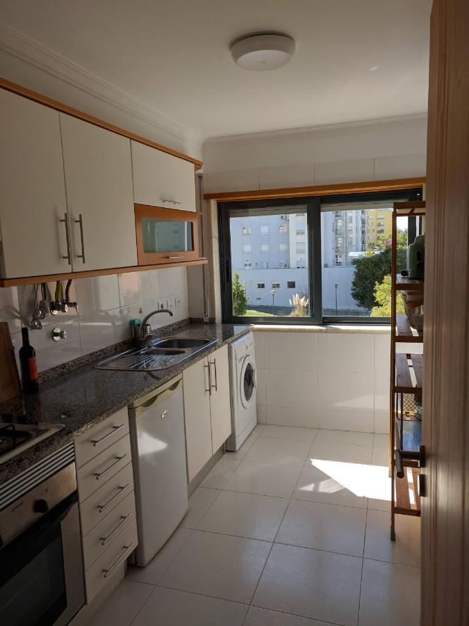 Apartamento Do Paco Do Lumiar Lisbon Bagian luar foto